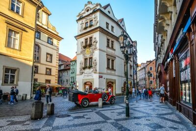 Private Transfer from Vienna to Prague with Stop in Hluboká or Český Krumlov - The 7-Hour Timeline: How to Think About the Drive