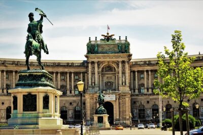 Private Vienna Driving Tour — Half Day Highlights & Photo Stops - Heldenplatz and the Hofburg balcony that links to 1938