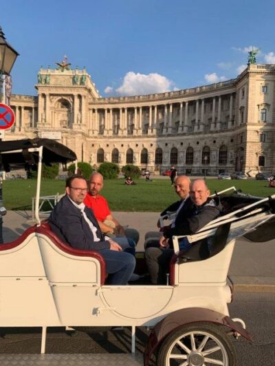 Sightseeing tour in electric vintage car (up to 5 people) - Your Landmark Route: Hofburg, Ringstrasse, and St. Stephen’s