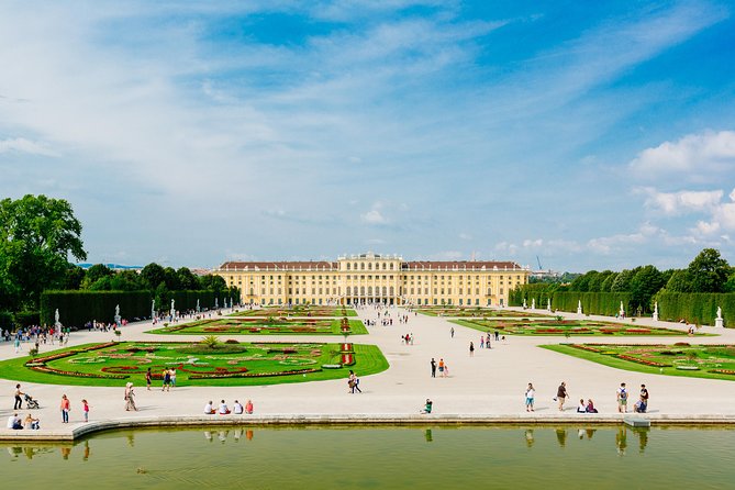 Skip-the-Line Schonbrunn Palace Guided Tour and Vienna Historical City Tour - What the City Tour Adds: Live Commentary Without Overbuying Tours