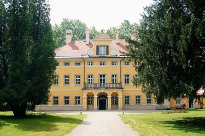 Sound of Movies: Musical Tour to Salzburg from Vienna - Price and Logistics: What You’re Paying For (and What You’re Not)