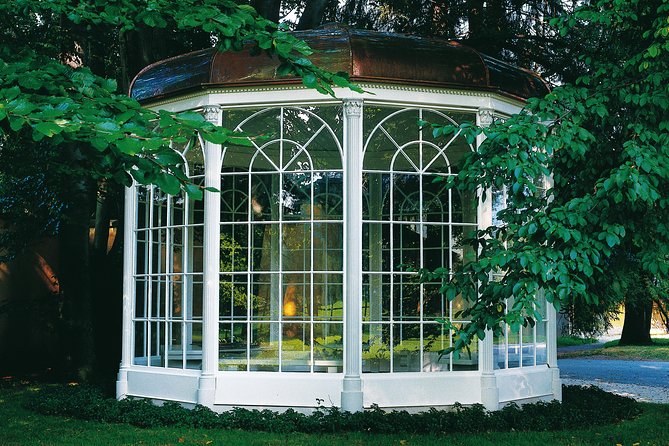 Sound of Movies: Musical Tour to Salzburg from Vienna - Hellbrunn Gazebo vs Leopoldskron Palace: Two Shooting Locations for Two Seasons