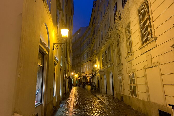 Spooky Vienna Ghost Tour in English - Stop 3: Stephansplatz and St. Stephen’s Cathedral north tower legend