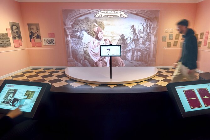 Strauss Exhibition incl. LED Concert Show / Coffee + Strauss Cake - The Strauss Exhibition: 2000m² of hands-on waltz storytelling