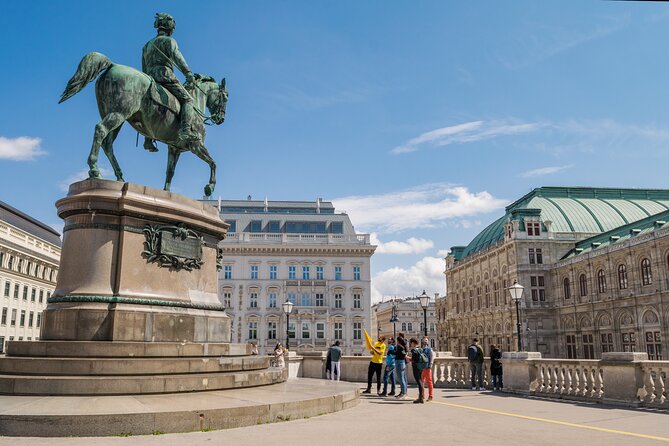 The best of Vienna - Exclusive Tour (Max 9 people) - Heldenplatz: the Anschluss gate and WWII-era Vienna