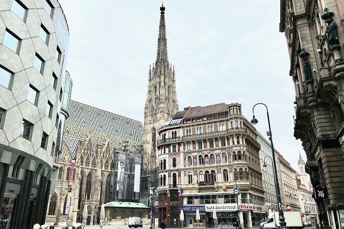 The best of Vienna on foot - Hofburg: Habsburg Power in 20 Minutes