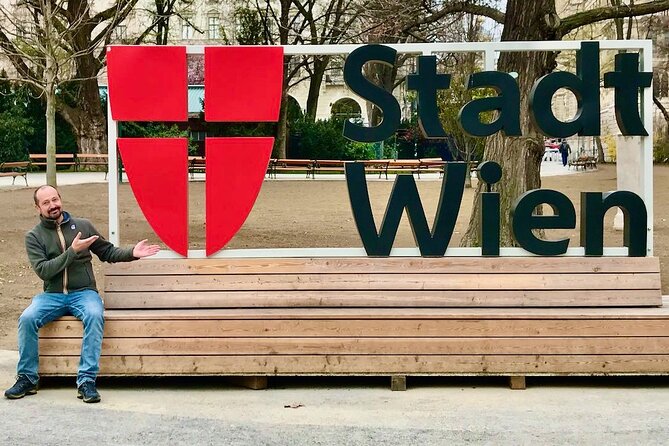 The best of Vienna on foot - Meeting at Maria-Theresien-Platz and Ending at Stephansplatz