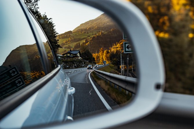 Transfer from Vienna to Salzburg with 2 hours for sightseeing - Weather and Road Conditions: The Hallstatt Reality Check