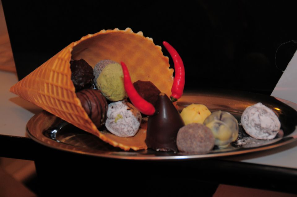 Vienna: 2.5-Hour Viennese Coffee, Cake, and Chocolate Tour - Key things worth looking forward to