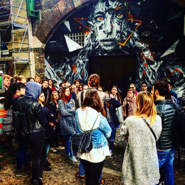 Vienna: 2-Hour Street Art Tour - Route 1: Gumpendorferstraße and the culture-space finish