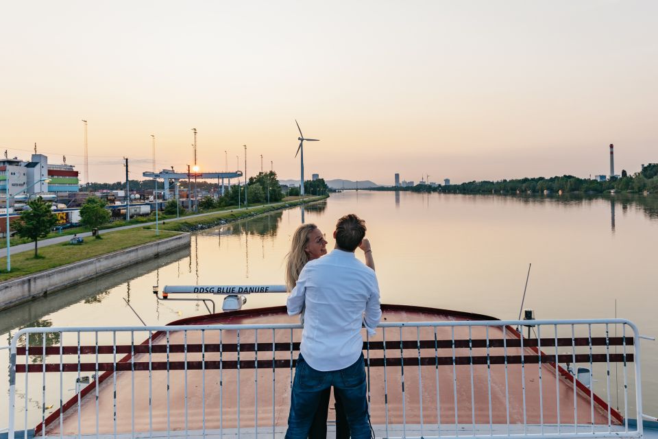 Vienna: 3-Course Evening Dinner Cruise - Should you book the Vienna 3-course evening dinner cruise?