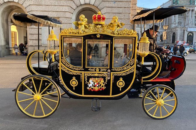 Vienna: 60 min. Imperial E-Carriage Sightseeing Tour with Drinks - Key Points You Should Know Before You Go