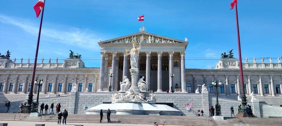 Vienna Audioguide - TravelMate app for your smartphone - Stephansdom: the kind of landmark that rewards a pause