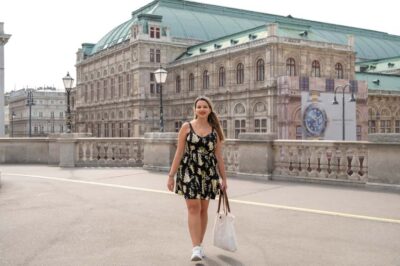 Vienna: Authentic Professional Photography Tour - Meeting at Stephansplatz and Getting Comfortable Fast