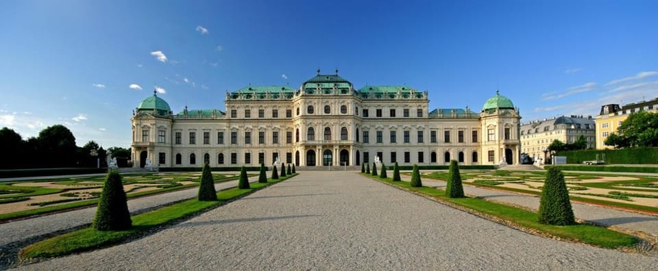 Vienna: Belvedere Palace Skip-the-Line Tour - Getting in: meeting at the black gate with the green umbrella