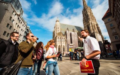 Vienna: Big Bus Hop-On, Hop-Off Tour by Open-Top Bus - Routes: the practical difference between City and Palace