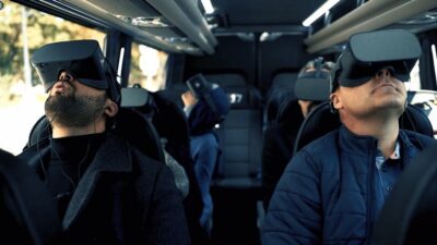 Vienna: Bus Tour with Virtual Reality Experience - The comfortable minibus ride and audio guide pace