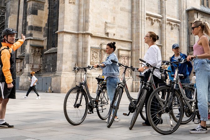 Vienna by bike in small groups max 12pax - Wiener Staatsoper and Karlskirche: Music and Church Stories on the Route