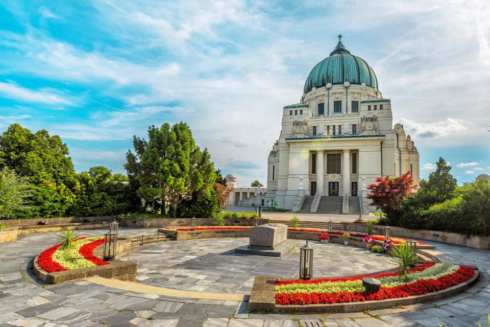 Vienna Central Cemetery Walking Tour with Transfers - Architectural treasures: what to look for while you walk
