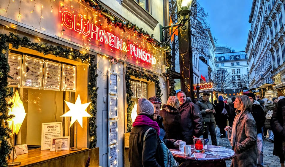 Vienna: Christmas Market Food and Drinks Tour - Starting at Am Hof: the perfect kickoff in Vienna’s core