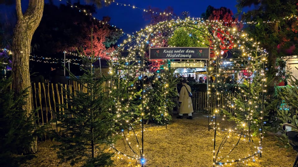 Vienna: Christmas Market Food and Drinks Tour - Price and value: why $140 can make sense in Vienna winter