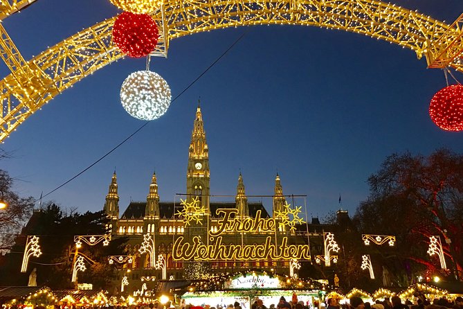 Vienna Christmas Tour - Freyung Passage and Freyung markets: quiet tradition over chaos