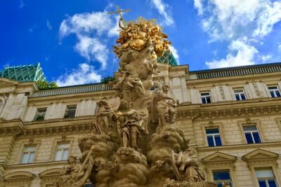 Vienna Christmas Tour - Graben & Kohlmarkt: Christmas chandeliers and a classic start