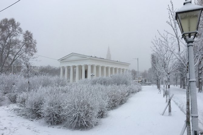 Vienna Christmas Tour - Karlsplatz finish at Art Advent: craft-minded, central, and easy to keep going