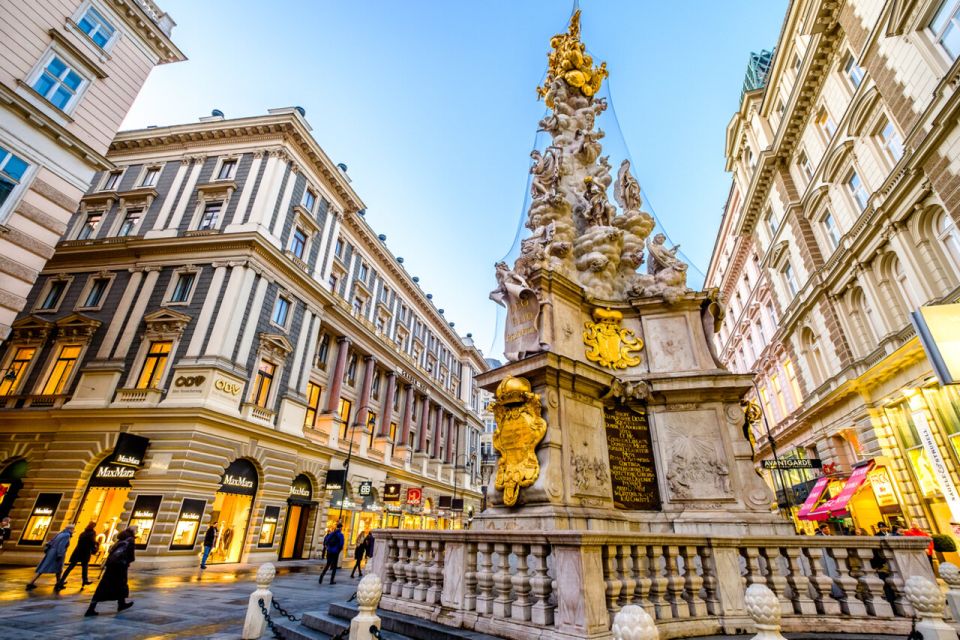 Vienna: City Highlights Guided Bike Tour - Getting oriented at Piaristengasse and why the route feels manageable