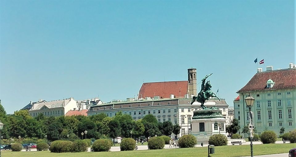 Vienna: City Highlights Guided Walking Tour & Old Town - Price and Value: Is $25 for a 2-Hour Walk Worth It?