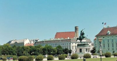 Vienna: City Highlights Guided Walking Tour & Old Town - Where the Tour Starts (and What That Means for Your Timing)