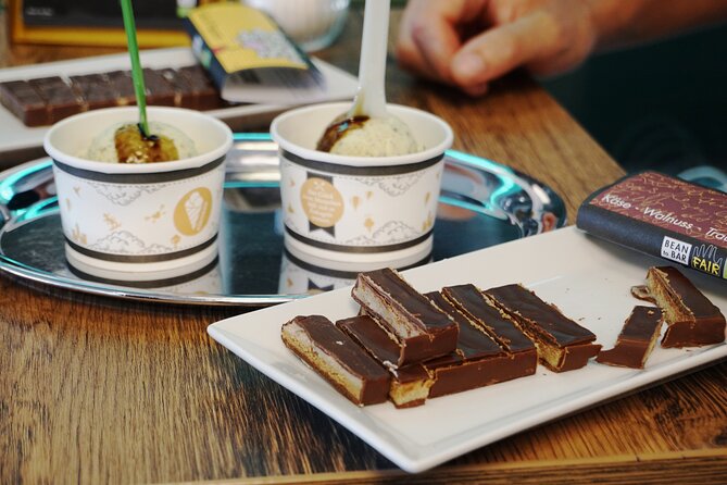 Vienna Coffee, Cake & Pastries Tour with Local Stories - What you eat: cakes, coffee, seasonal treats, and smart pacing