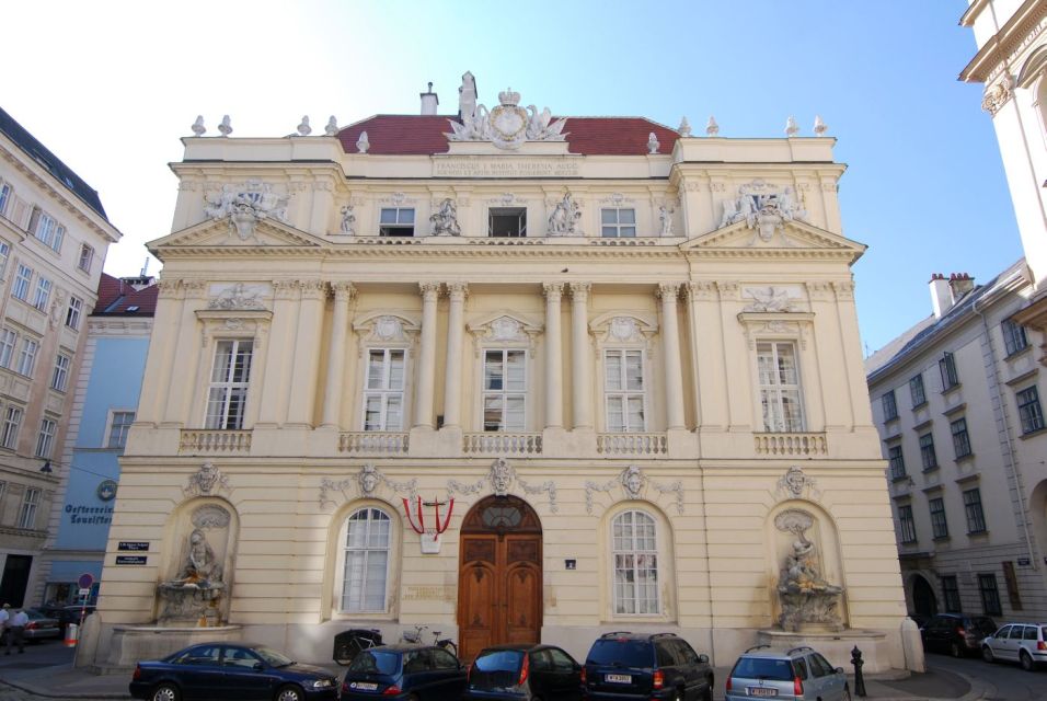 Vienna: Courtyards & Hidden Places Walking Tour - Key highlights worth showing up for