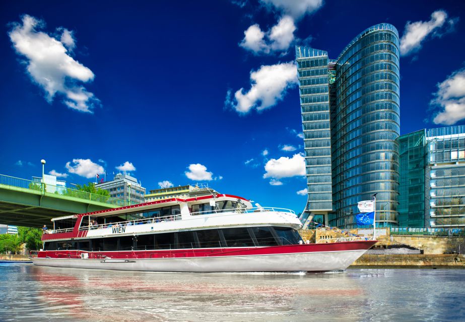 Vienna: Cruise and Schnitzel Tour - The ride itself: Danube Canal, Great Danube, and the two-lock rhythm