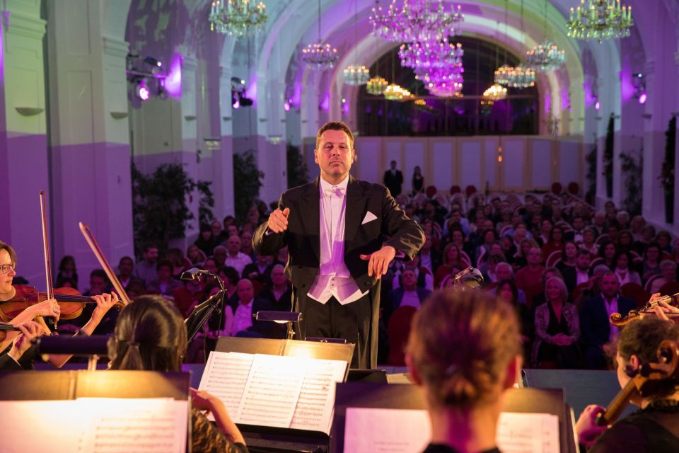 Vienna: Dinner & Concert at Schönbrunn Palace - At the Orangerie: Mozart, Strauss, and opera voices in one program