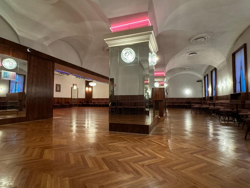 Vienna: Festive Season and New Year's Eve Waltz Workshop - Is it worth $45 in Vienna for a 1-hour waltz workshop?
