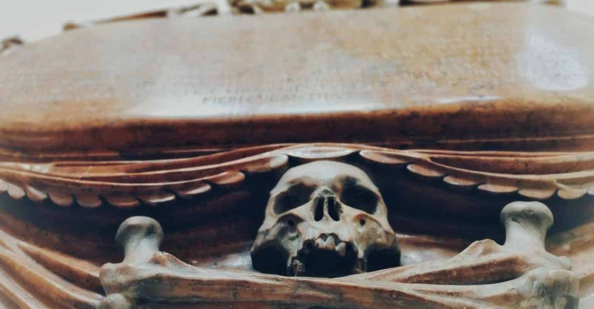 Vienna: German Guided Ghost Tour of Spooky Vienna - St. Stephen Cathedral’s devilish exterior: why the outside matters