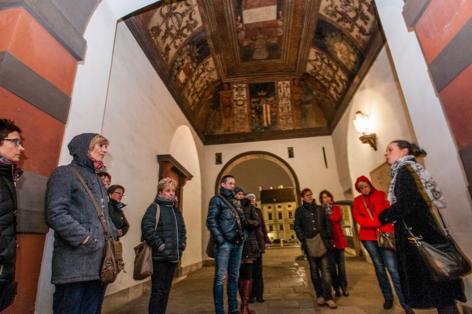Vienna: Ghosts and Legends Guided Nighttime Walking Tour - Night in Vienna: turning famous streets into something spookier