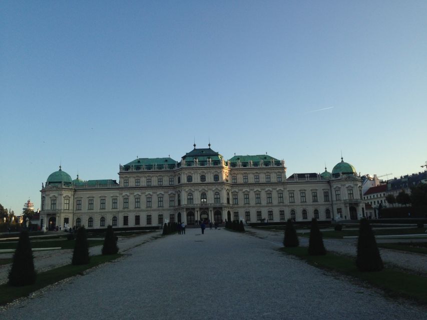 Vienna: Guided E-Bike Tour - E-Bike Comfort, Cycle Lanes, and Real-World Riding