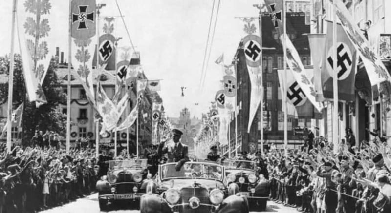 Vienna: Historical Walking Tour - Hitler and the 1900s - Why the Hitler-and-1900s theme works in Vienna