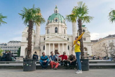 Vienna: Historical Walking Tour - Hitler and the 1900s - Meeting point and how the tour starts with clarity