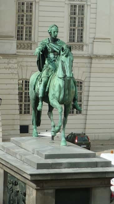 Vienna: History Highlight Walking Tour - Roman Vienna and the Hofburg: why this city built castles here