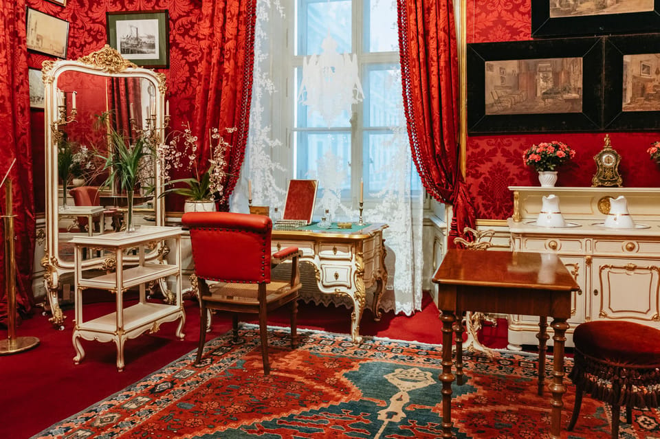 Vienna: Hofburg and Empress Sisi Museum Guided Tour - Price and value: what $56 buys you in real terms
