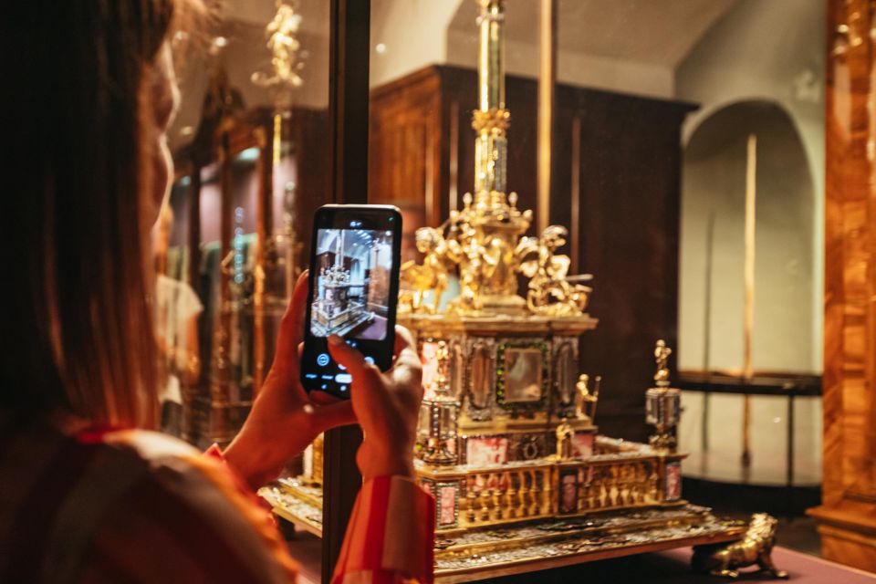 Vienna: Imperial Treasury in the Hofburg Palace - Orders, Burgundy objects, and the King of Rome cradle: the story widens