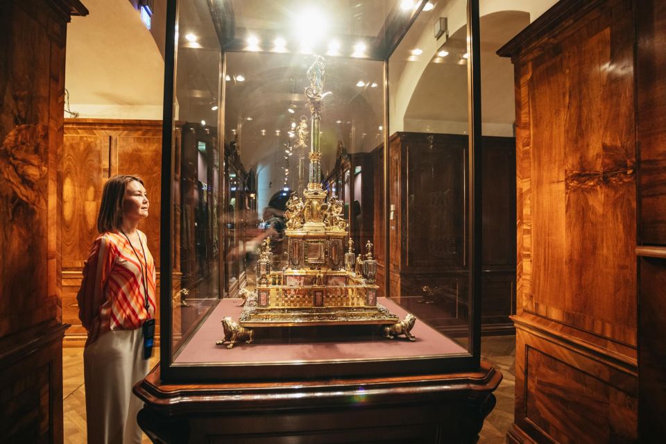 Vienna: Imperial Treasury in the Hofburg Palace - Tickets, audio, and why the start matters more than you think