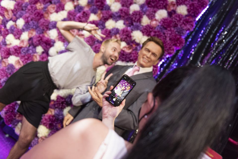Vienna: Madame Tussauds Admission Ticket - Selfies, props, and the celebrity moments you’ll actually remember