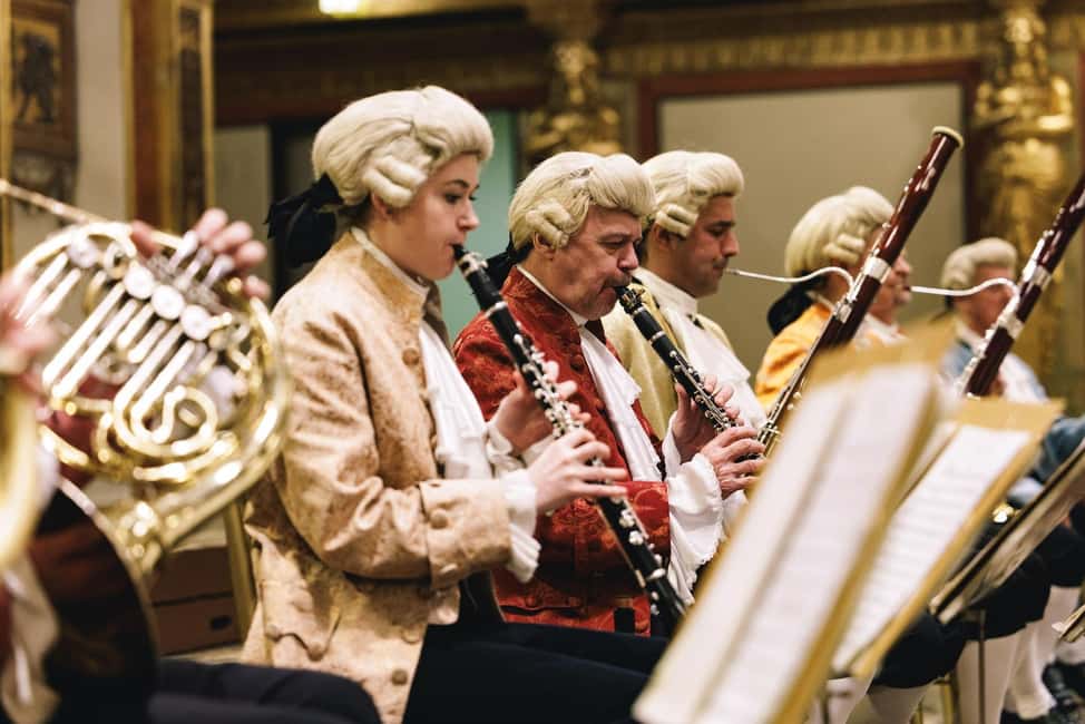 Vienna: Mozart Concert at the Vienna State Opera - The Vienna Mozart Orchestra: 30 musicians, clean focus, big sound
