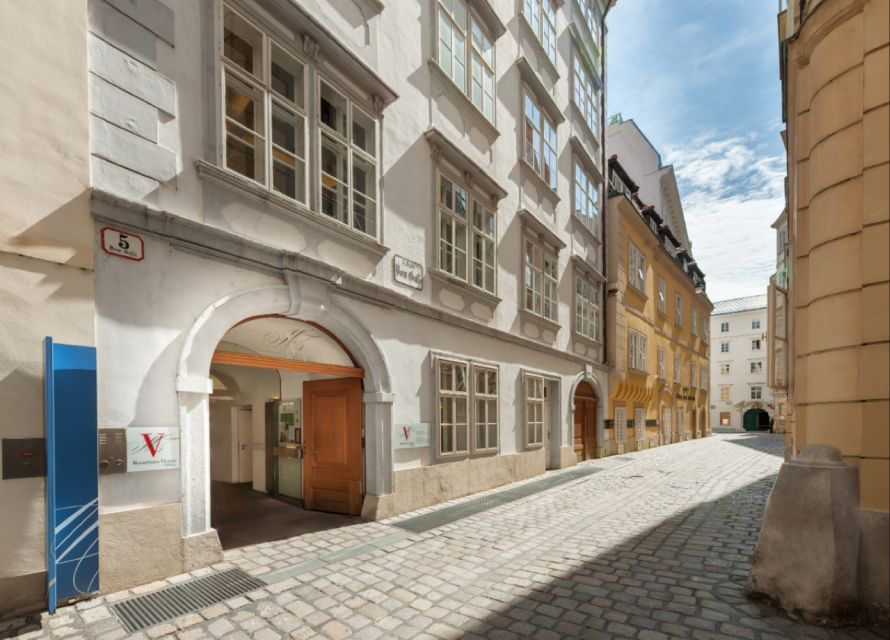 Vienna: Mozart Private Guided Tour - The 3-hour option: how the evening concert changes the whole experience
