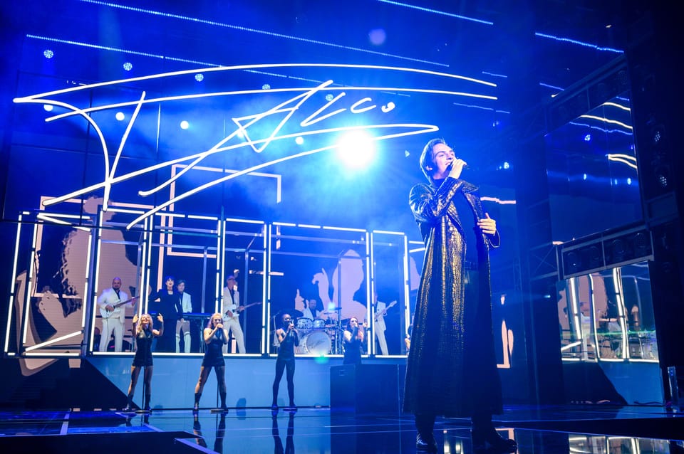 Vienna: Musical Tickets ROCK ME AMADEUS - THE FALCO MUSICAL - Following the Plot in English: German Show, English Subtitles