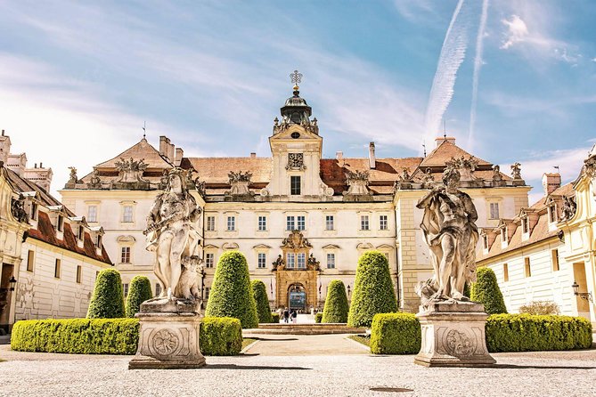 Vienna-Prague One-Way Sightseeing Tour Bus - Guide style matters: Martin and Mike and why it’s not just facts